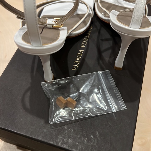 Bottega Veneta Optic White Sandal - Picture 6 of 9